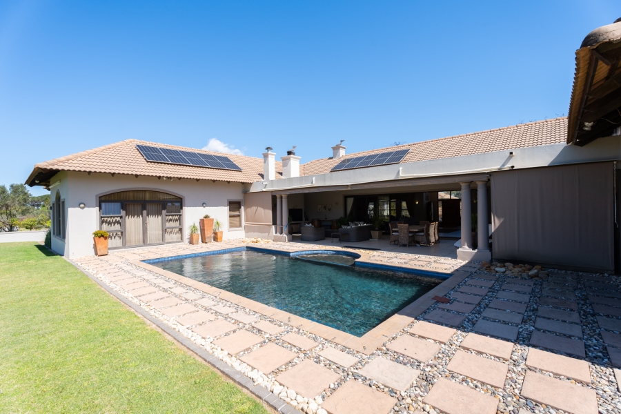 6 Bedroom Property for Sale in Klein Zevenwacht Western Cape